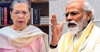 Sonia Gandhi keeps in touch with