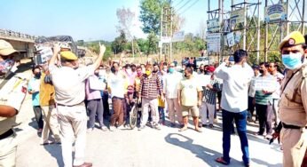 Kashmiri Pandits Protest For Not Increasing Relief Amount