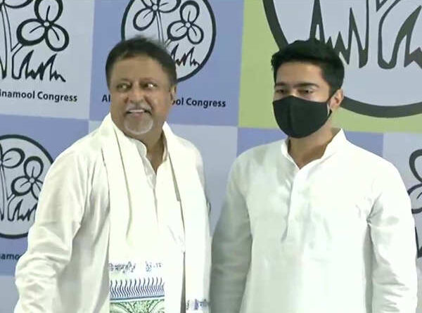 Mukul Roy and his son