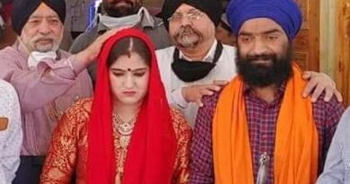 Sikh girl voluntarily