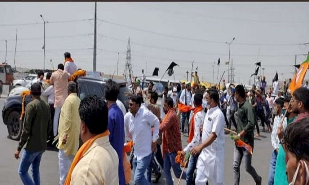 Farmer protesters attack