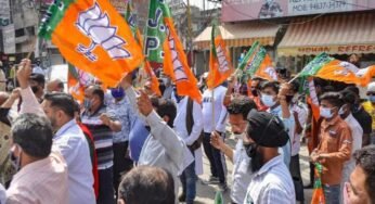 Ruckus By Farmers, Scuffle With Police At BJP’s Meeting