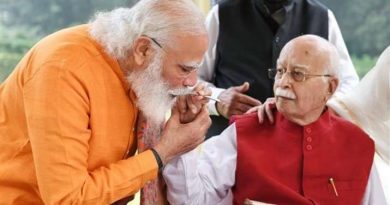 LK Advani turns 94