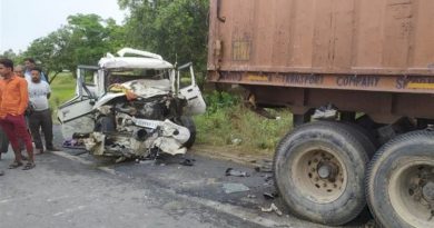 Siddharthnagar Road Accident: