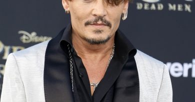 Johnny Depp is debuting