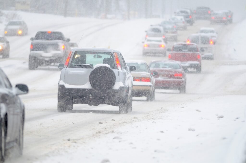 Snowstorm wreaks havoc in the US