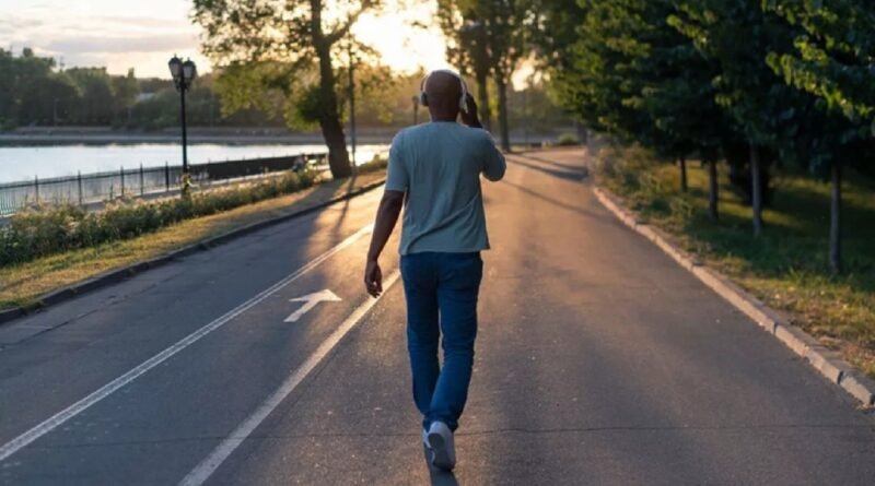 Morning vs Evening Walk: Best Time for Fast Weight Loss